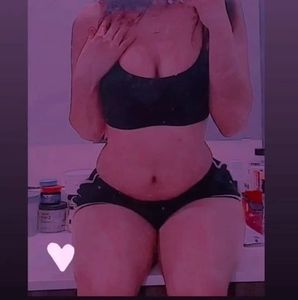 Meet your Posher, Jackeline